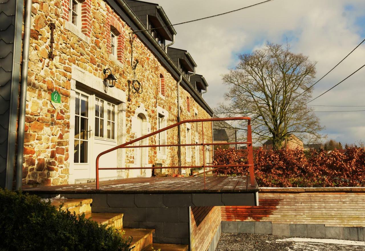 Les Houx De Mathieu Villa Engis Eksteriør billede